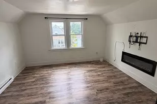10 Rowe St, New Haven, CT 06513 - Photo 2