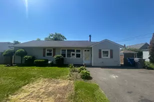 48 Plum Tree Rd, Plainville, CT 06062 - Photo 1
