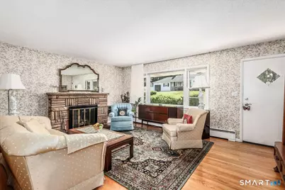 9 Manning Street, New Fairfield, CT 06812 - Photo 6