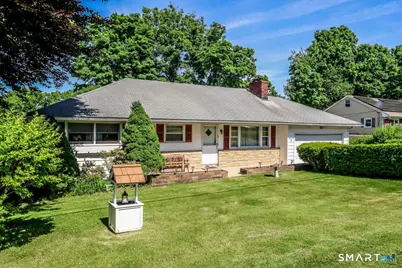 9 Manning Street, New Fairfield, CT 06812 - Photo 2