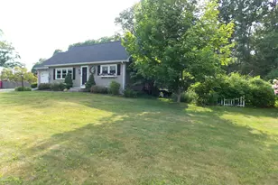 148 Pompeo Rd, Thompson, CT 06255 - Photo 2