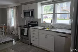 4 Ascolese Rd, Trumbull, CT 06611 - Photo 8
