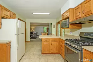 81 White Plains Rd, Norwich, CT 06360 - Photo 14