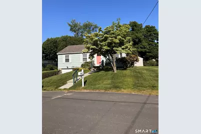 5 Herster Drive, East Lyme, CT 06357 - Photo 2