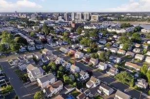 30 Noble St, Stamford, CT 06902 - Photo 4