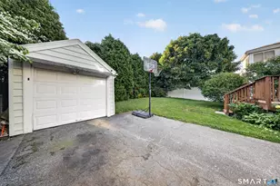 30 Noble St, Stamford, CT 06902 - Photo 34