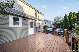 30 Noble St, Stamford, CT 06902 - Photo 32