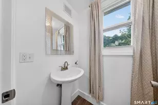 30 Noble St, Stamford, CT 06902 - Photo 18