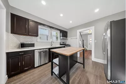 30 Noble Street, Stamford, CT 06902 - Photo 16
