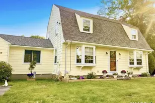 729 Lovely St, Avon, CT 06001 - Photo 2