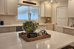 85 Canterbury Ln, Trumbull, CT 06611 - Photo 22