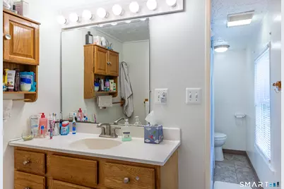 176 Brewer Street, East Hartford, CT 06118 - Photo 32
