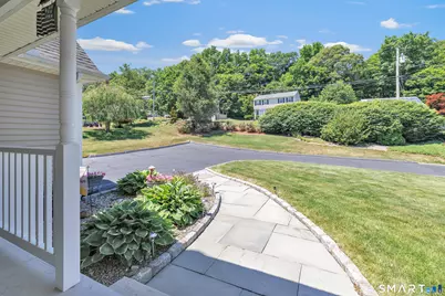 11 Ten Coat Lane, Shelton, CT 06484 - Photo 4