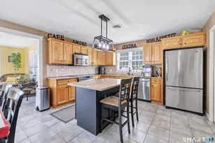 11 10 Coat Ln, Shelton, CT 06484 - Photo 22