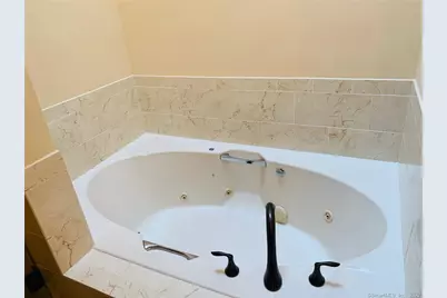 197 Sheephill Road #C, Greenwich, CT 06878 - Photo 10