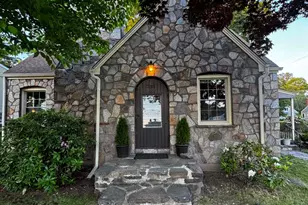 235 Summit St, Manchester, CT 06042 - Photo 1