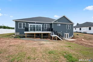 290 Gardner St, Manchester, CT 06040 - Photo 4