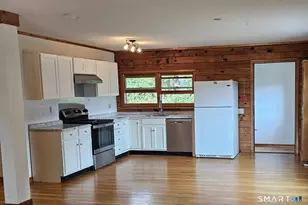 698 Leetes Island Rd, Branford, CT 06405 - Photo 14