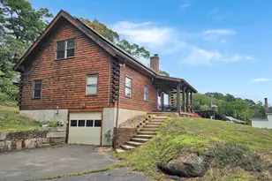 698 Leetes Island Rd, Branford, CT 06405 - Photo 4