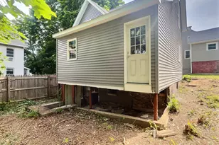 146 S Main St, Manchester, CT 06040 - Photo 4