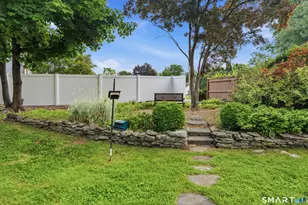 62 Highland St, Wethersfield, CT 06109 - Photo 8