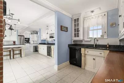30 Essex Street, Groton, CT 06355 - Photo 16