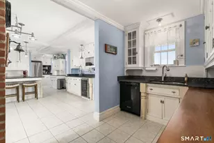 30 Essex St, Groton, CT 06355 - Photo 16