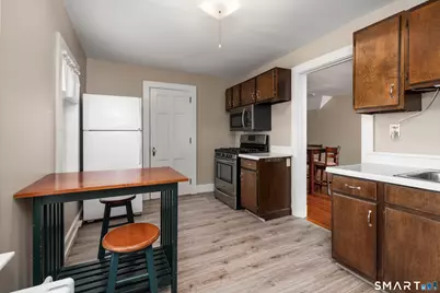 30 Essex Street, Groton, CT 06355 - Photo 36