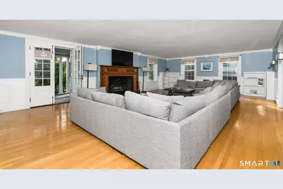 30 Essex Street, Groton, CT 06355 - Photo 12