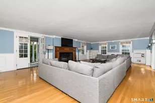 30 Essex St, Groton, CT 06355 - Photo 12