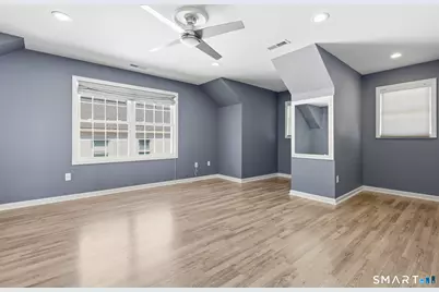 305 Sylvan Street, Bridgeport, CT 06606 - Photo 20
