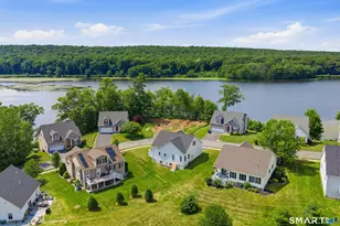 100 Silver Island Way, Berlin, CT 06037 - Photo 2