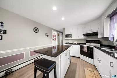 18 Bess Road, Enfield, CT 06082 - Photo 8