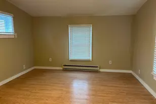 7 Broad St, Norwich, CT 06360 - Photo 12