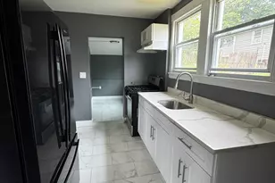 124 1st Ave, New Haven, CT 06513 - Photo 2