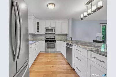493 Pawnee Lane #B, Stratford, CT 06614 - Photo 4