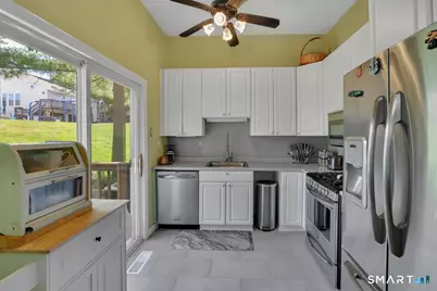 11 Watch Hill Circle #11, Cromwell, CT 06416 - Photo 14