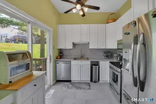 11 Watch Hill Cir, Cromwell, CT 06416 - Photo 14