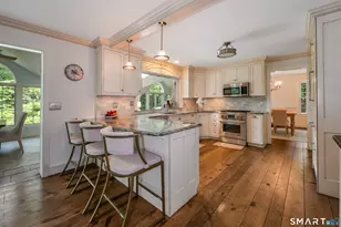 8 Squire Ln, Essex, CT 06426 - Photo 6