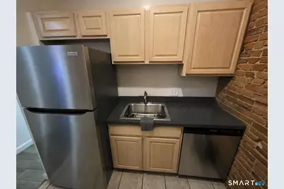 68-70 Morris Street #201, Hartford, CT 06114 - Photo 12