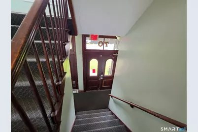 68-70 Morris Street #201, Hartford, CT 06114 - Photo 8