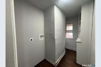 231 Goddard Avenue #2nd Floor, Bridgeport, CT 06610 - Photo 8