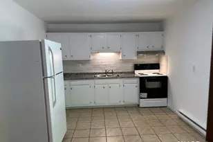 16 A St, Derby, CT 06418 - Photo 2