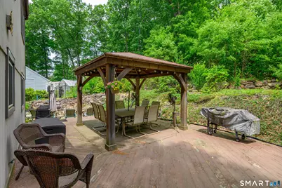 953 Rubber Avenue, Naugatuck, CT 06770 - Photo 14