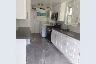 89 Ridgewood Avenue #3, Waterford, CT 06385 - Photo 6