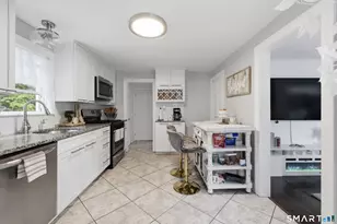 331 Eddy Glover Blvd, New Britain, CT 06053 - Photo 10