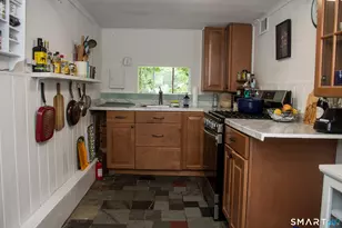 13 Webb Rd, Naugatuck, CT 06770 - Photo 8