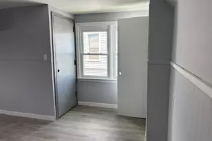 231 Goddard Ave, Bridgeport, CT 06610 - Photo 8
