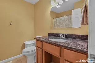 8 Callahan Ln, East Hartford, CT 06118 - Photo 24