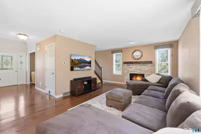 16 Sunview Drive, East Windsor, CT 06016 - Photo 8